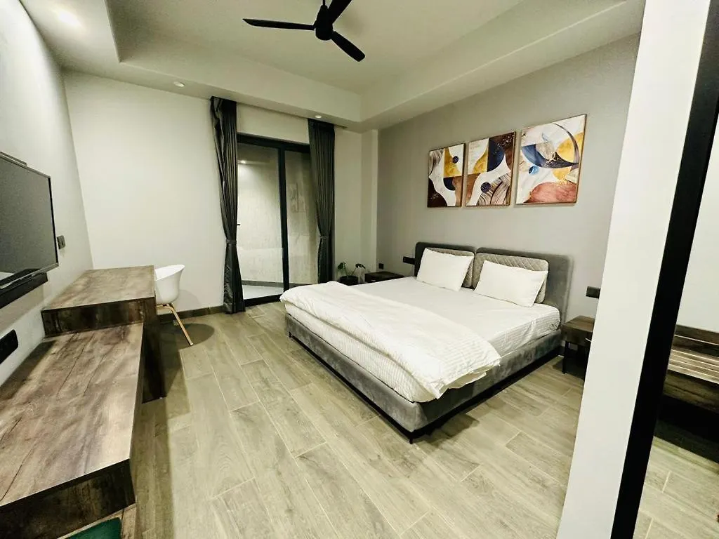 Mod Avenue Hotel Gurgaon