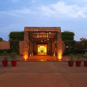 Lemon Tree Hotel, Tarudhan Valley, Manesar **** Gurgaon